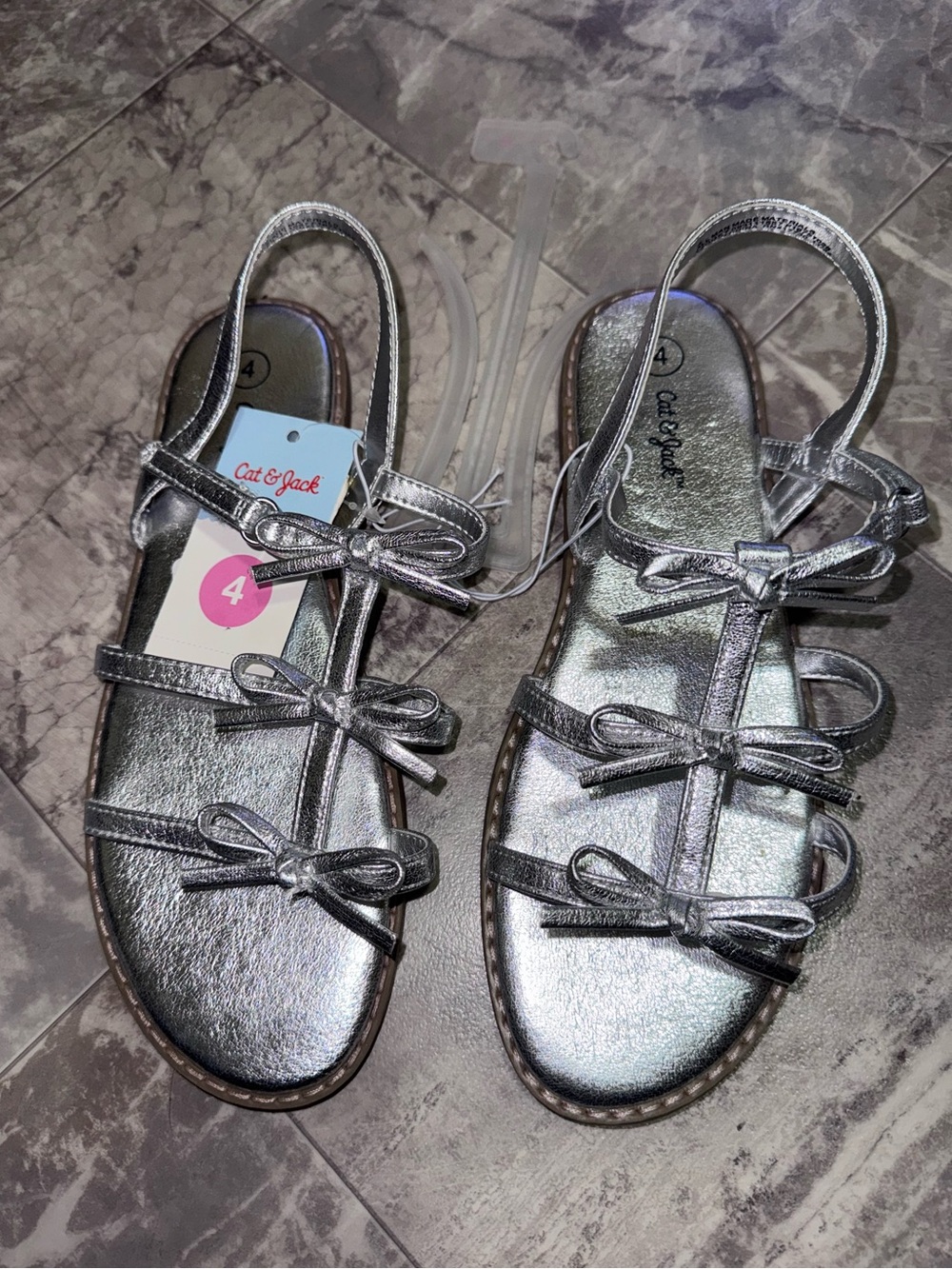 Cat & Jack Girls Silver Metallic Bow Strap Sandals Size 4 Big Girl